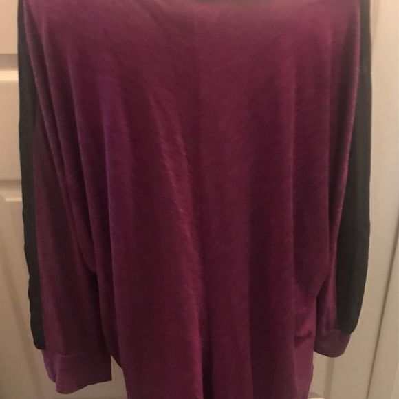 Women’s Plus Size 3x Ava & Viv Purple And Black Top - Picture 3 of 4
